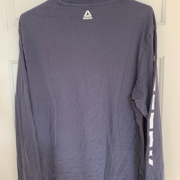 Reebok navy long sleeve - Picture 6 of 7